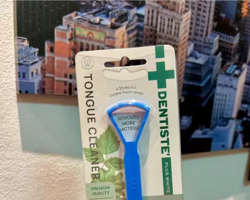 การันตี ใช้แล้วกลิ่นปากลดลง ลิ้นเป็นแหล่งสะสมแบคทีเรียอันดับ1ในช่องปาก ขูดหลังแปรงเสร็จช่วยลดกลิ่นได้จริง