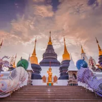 วัดบ้านเด่น เชียงใหม่ คู่มือเที่ยว 2026 สัมผัสพุทธศิลป์ล้านนา