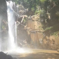 รีวิว น้ำตกหมอกฟ้า เชียงใหม่ เดินง่าย น้ำใส ถ่ายรูปจึ้ง ฉบับคนย้ายมาอยู่จริง 2 ปี