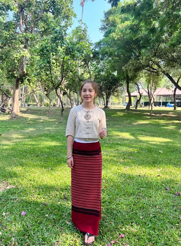 ชุดพื้นเมืองผ้าฝ้ายล้านนา ชุดพื้นเมืองเหนือ