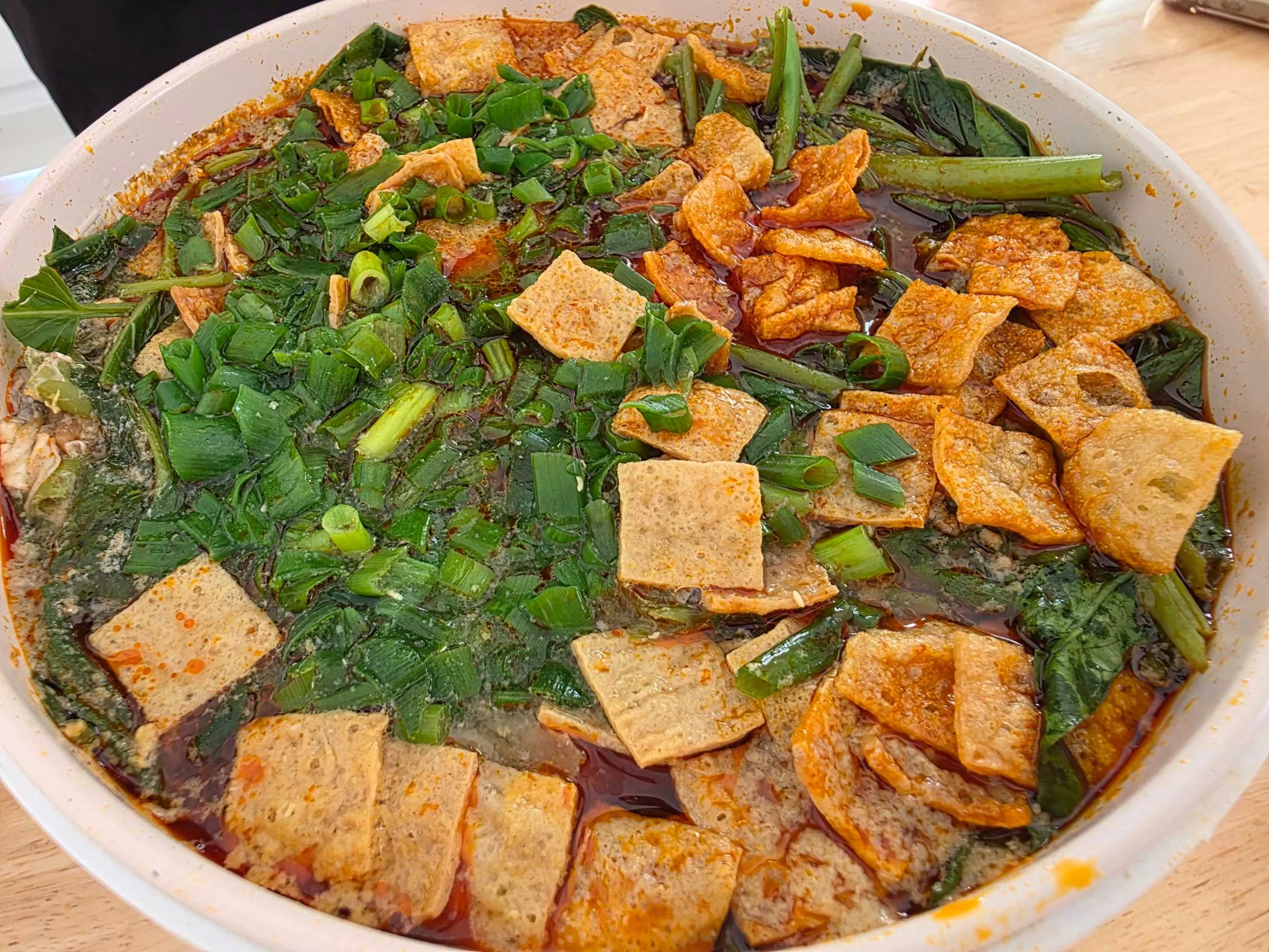 luosifen-soup-seasoning-and-egg.webp