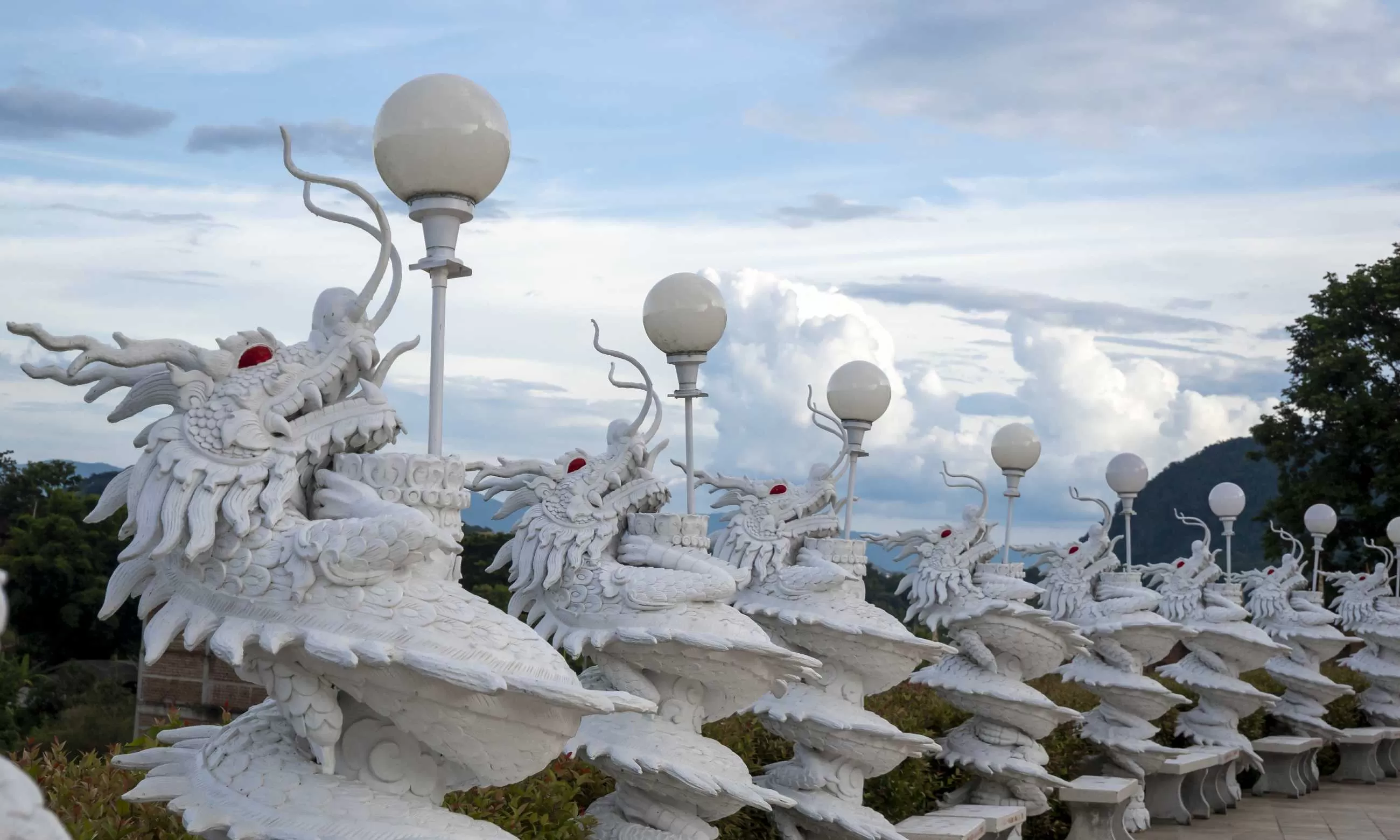 วัดห้วยปลากั้ง เชียงราย prasopkan (2).webp