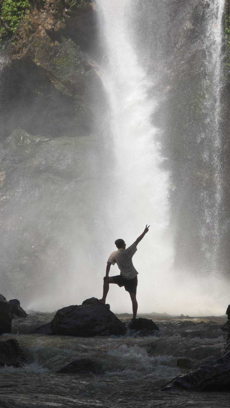 รีวิวน้ำตกหมอกฟ้า-เชียงใหม่-เดินง่าย-สวยอลังการ (2).jpg